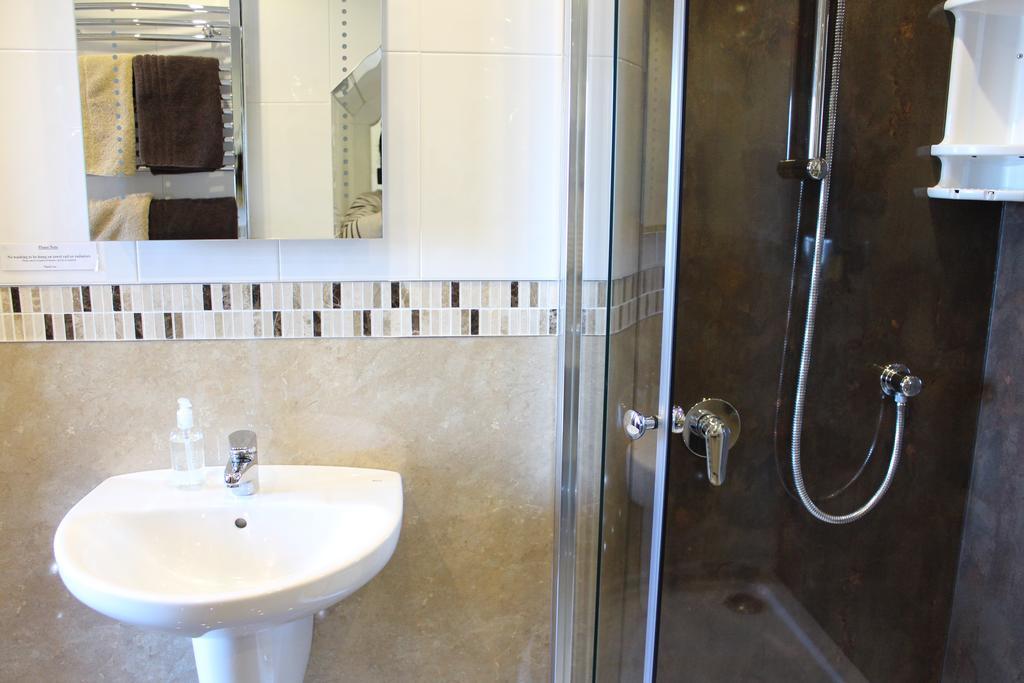 Misty Isle Apartments Ltd - Maol View كيلاكين الغرفة الصورة